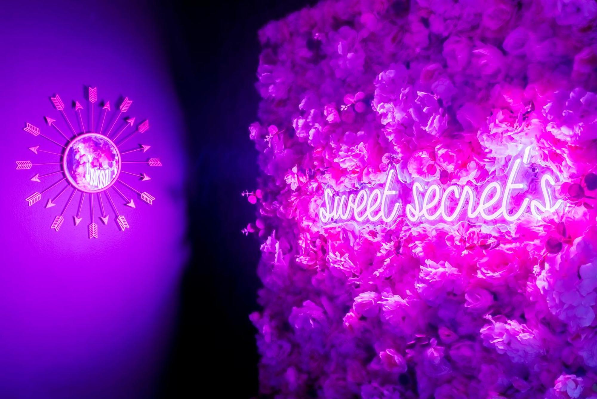 Hotel Sweet Secret'S Jacuzzi Le Breuil  Exterior foto